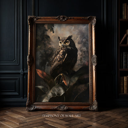 Dark academia, owl, bird, animal, wall art, art print in gold frame, poster on the wall